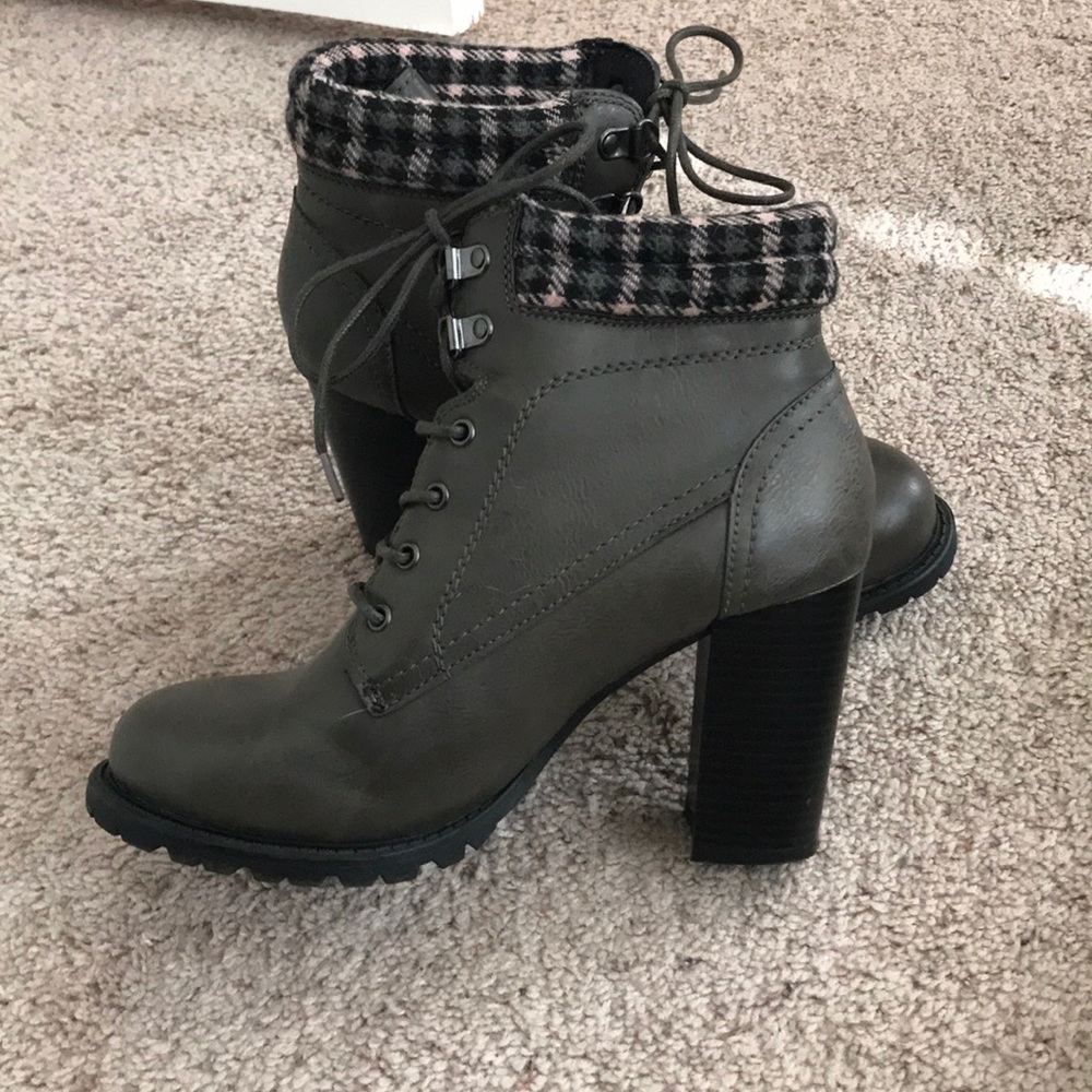 Dolce by Mojo Moxy lace up boots
